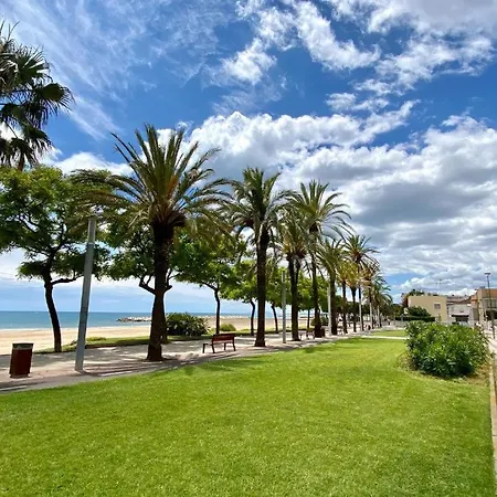 Global Port Apartment